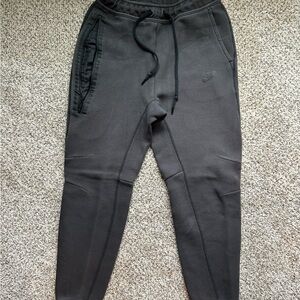 Men's Charcoal Nike Tech Jogger Pants